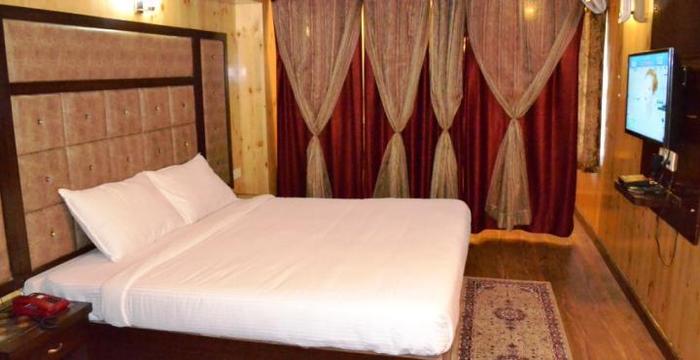 Woodrock Hotel
